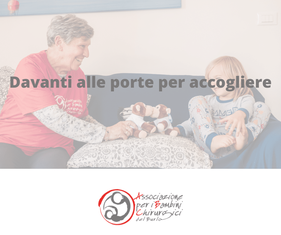 Davanti alle porte per accogliere